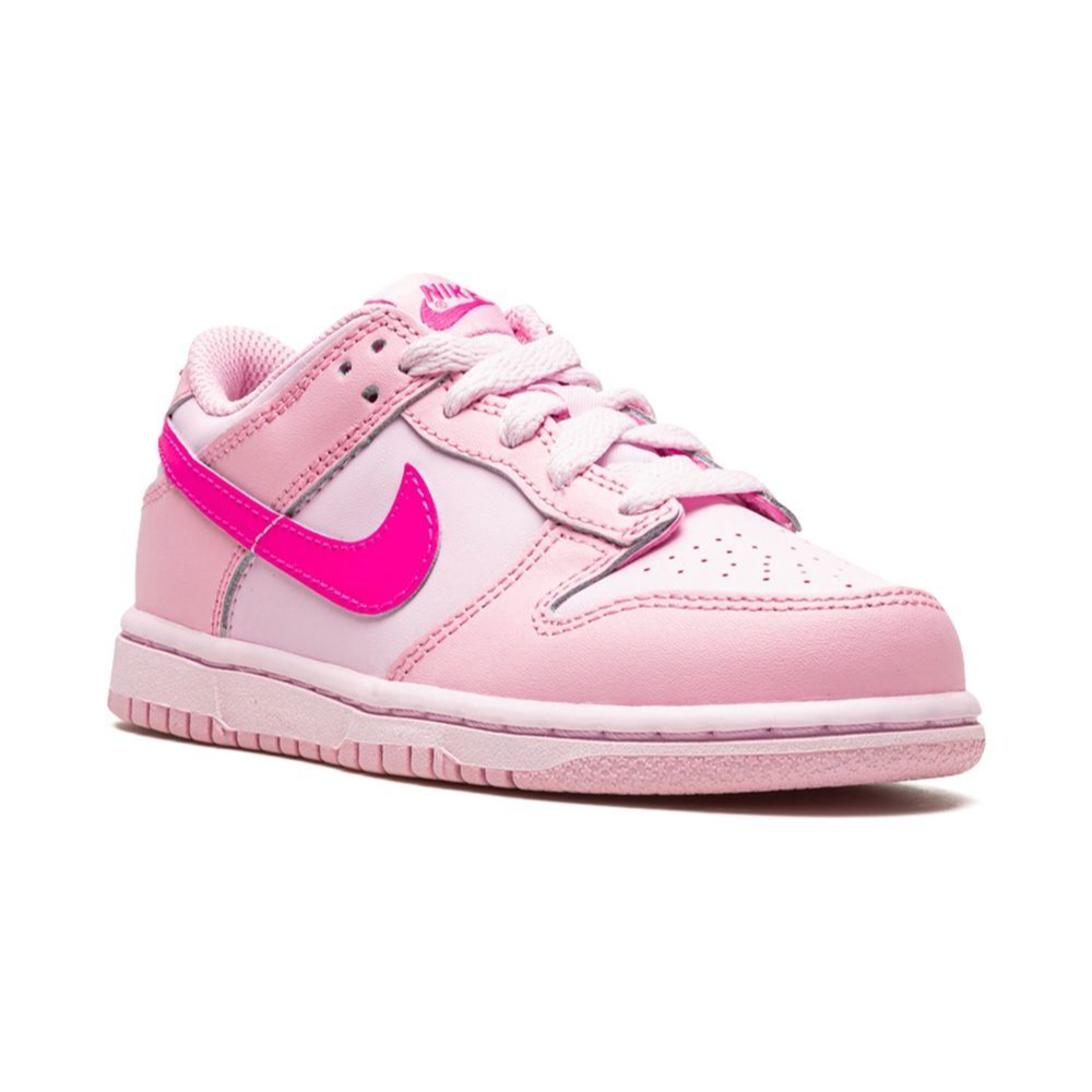 Nike Dunk Low Triple Pink
