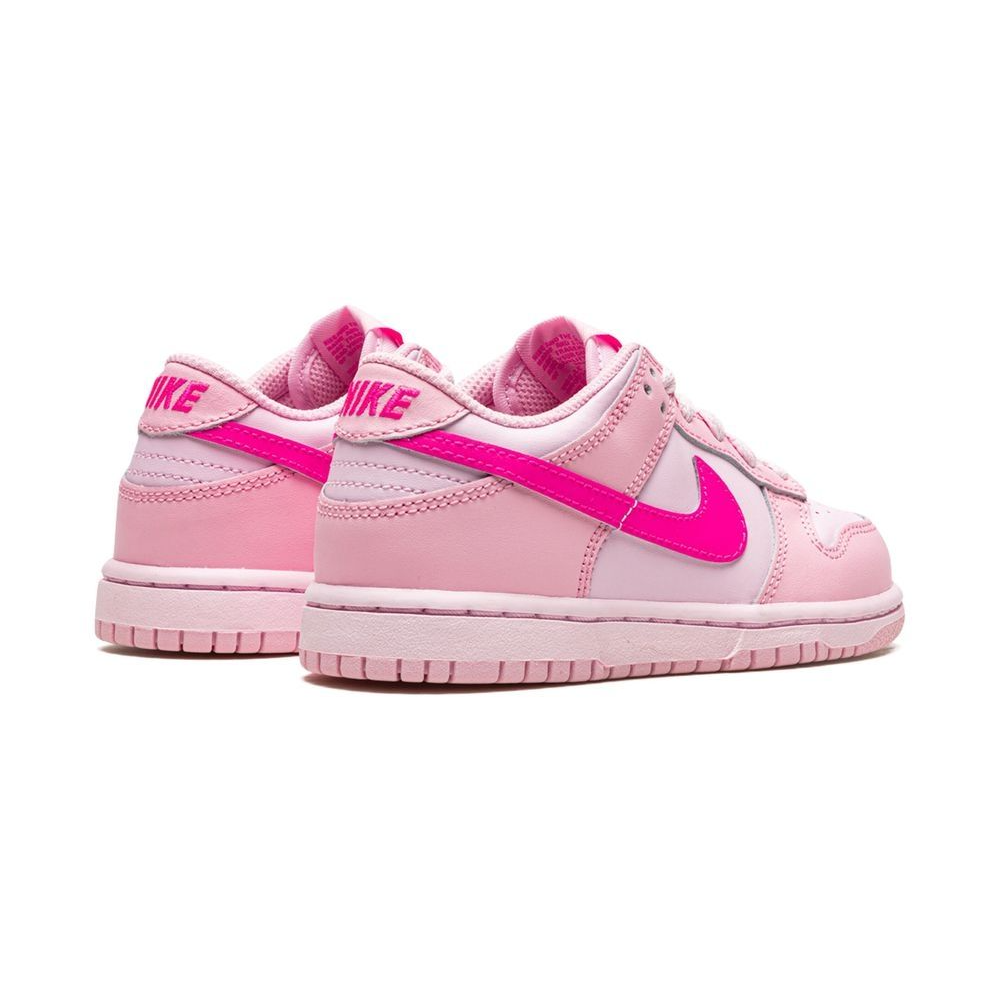 Nike Dunk Low Triple Pink