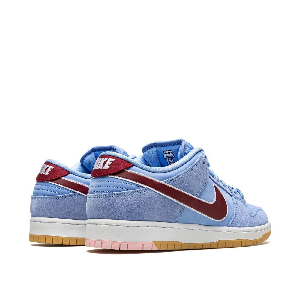 Nike SB Dunk Low Philadelphia Phillies