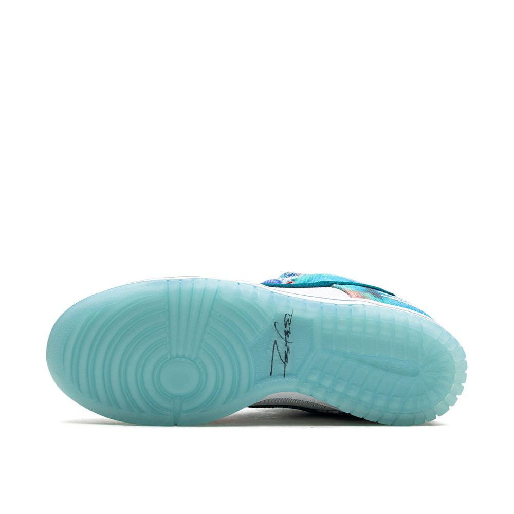 Nike SB Dunk Low Futura Laboratories