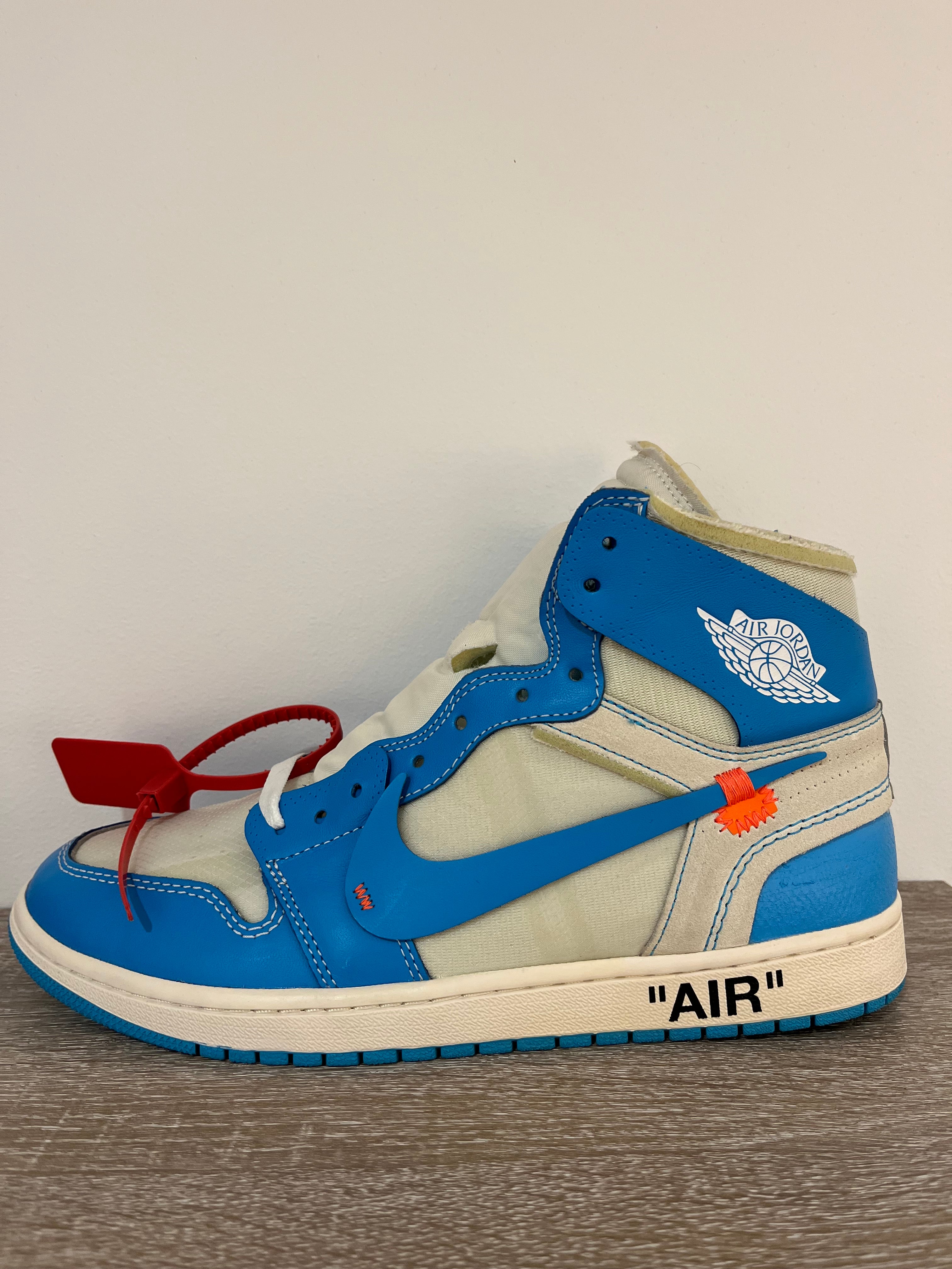 Jordan 1 Retro High Off-White University Blue
