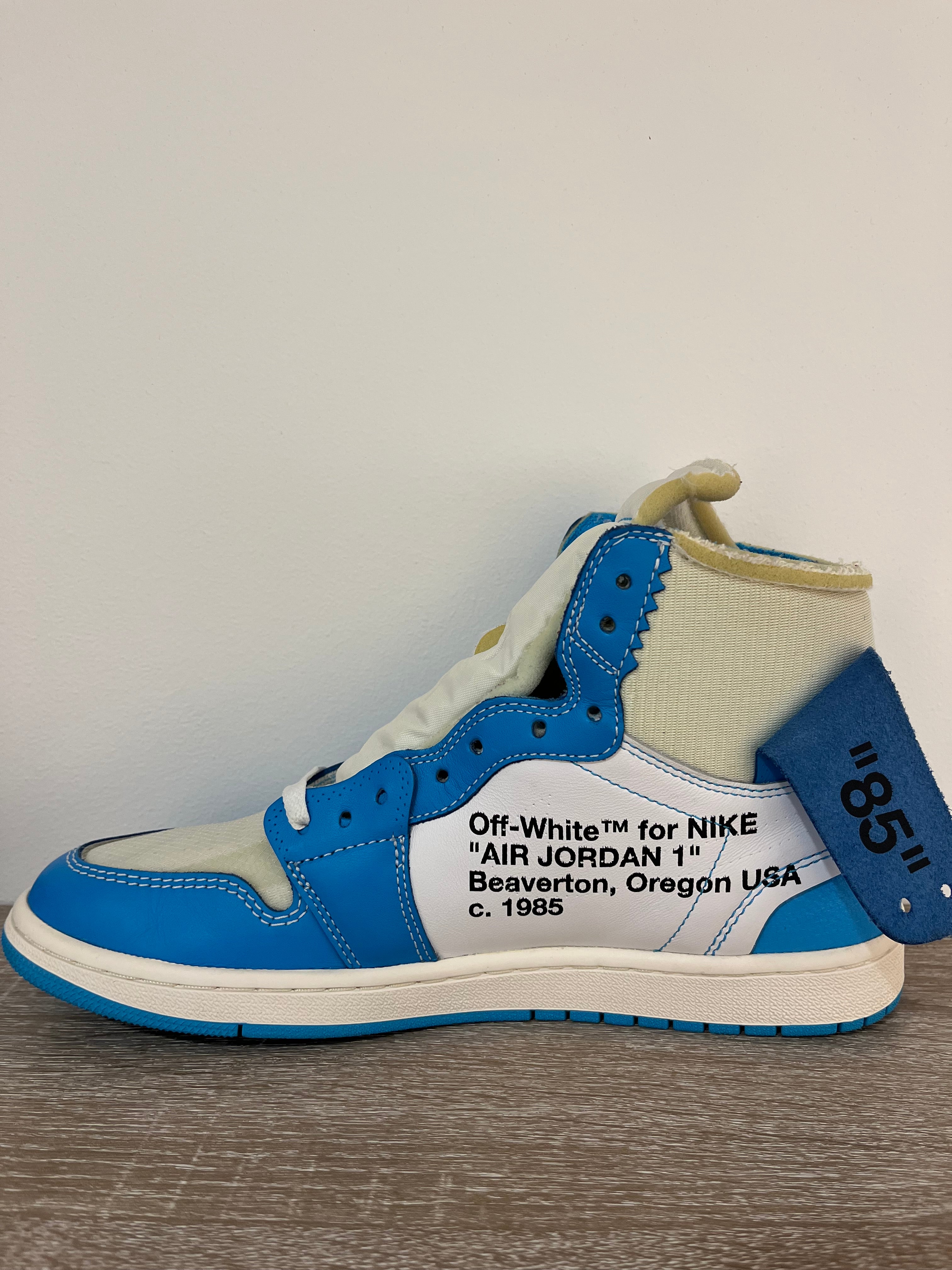 Jordan 1 Retro High Off-White University Blue