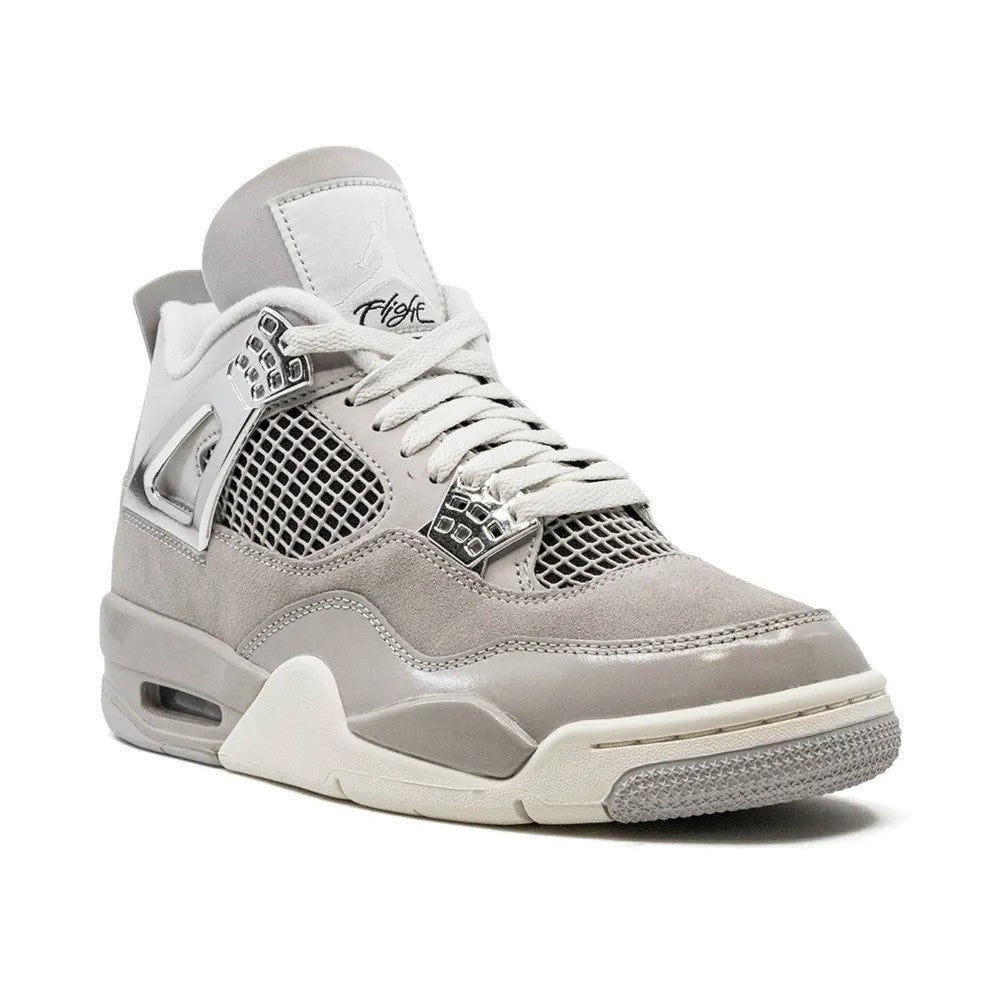 Jordan 4 Retro Frozen Moments