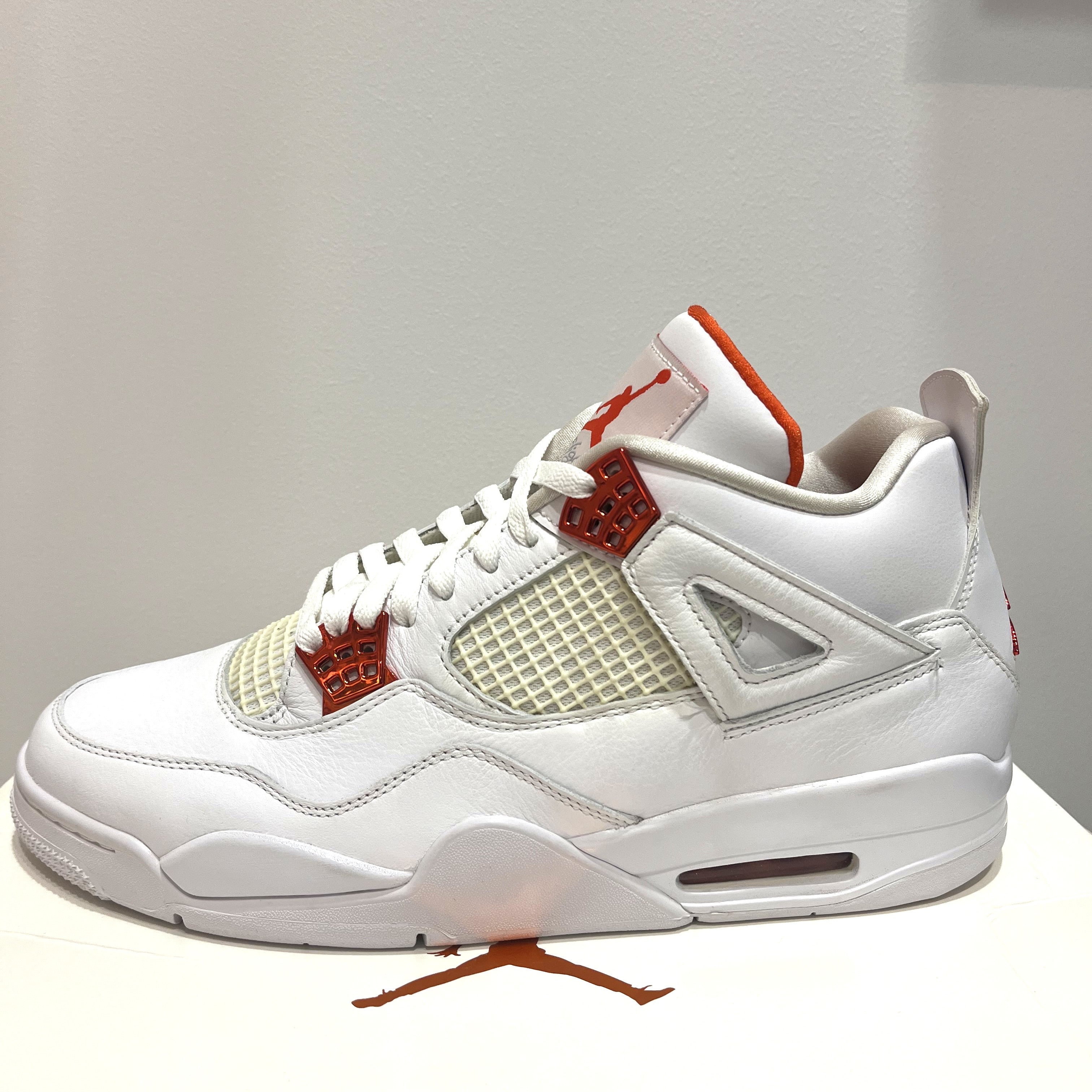 Jordan 4 Retro Metallic Orange