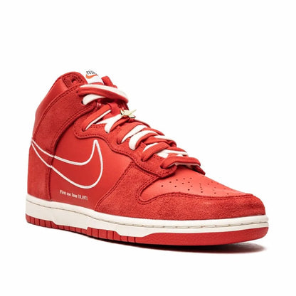 Nike Dunk High First Use Red