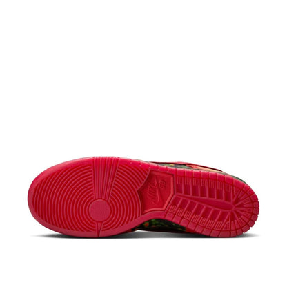 Nike SB Dunk Low The Wizard of Oz Poppy Field